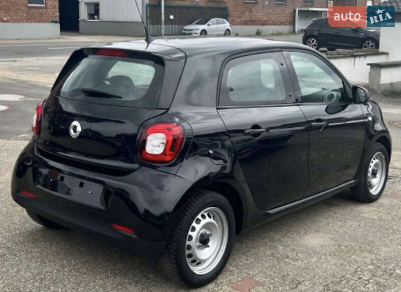Хэтчбек Smart EQ Forfour 2018 в Львове