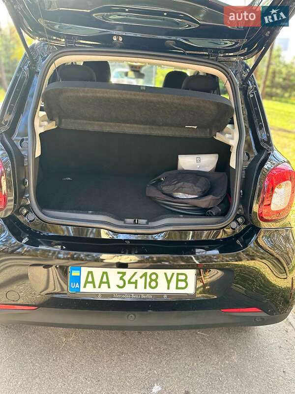 Хэтчбек Smart EQ Forfour 2021 в Киеве фото 7 Хэтчбек Smart EQ Forfour 2021 в Киеве
