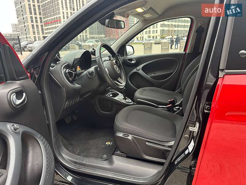 Хэтчбек Smart EQ Forfour 2019 в Киеве