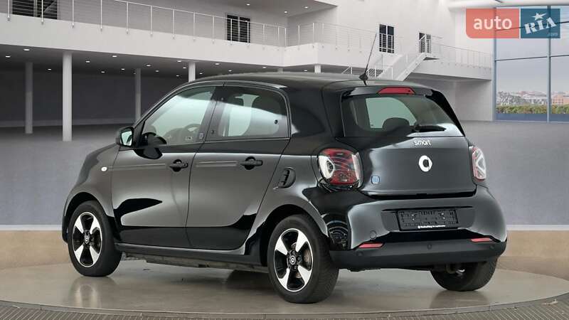 Хэтчбек Smart EQ Forfour 2021 в Киеве