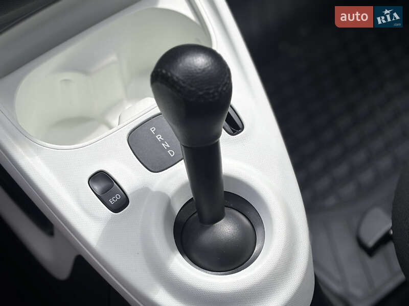 Хэтчбек Smart EQ Forfour 2020 в Киеве