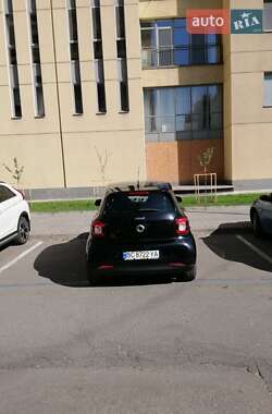 Хэтчбек Smart EQ Forfour 2020 в 