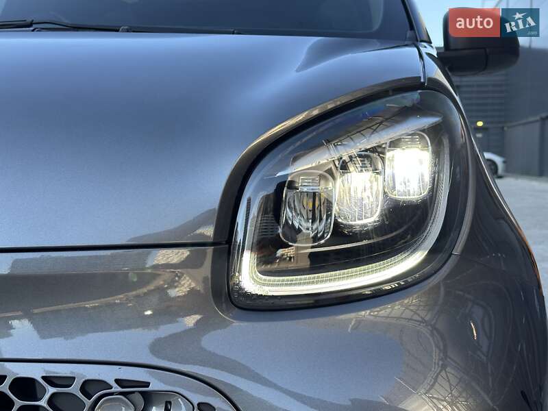 Хэтчбек Smart EQ Forfour 2020 в Киеве