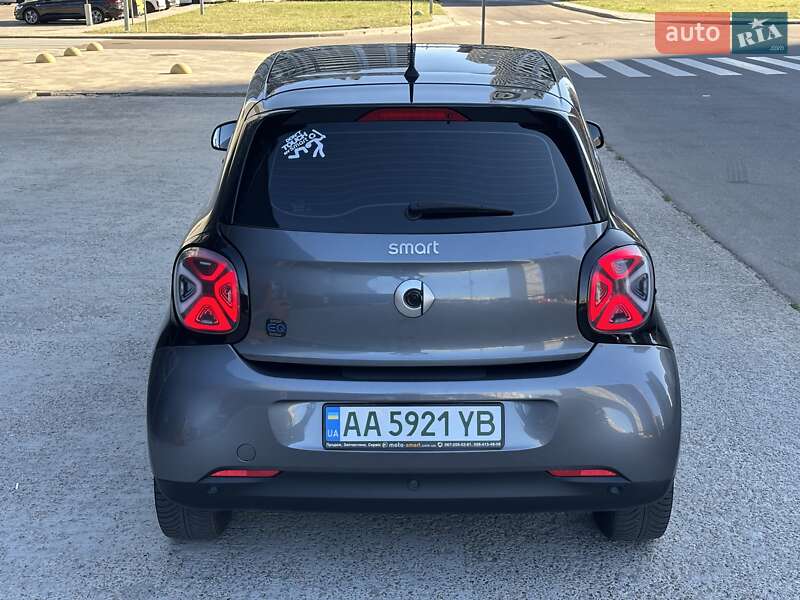Хэтчбек Smart EQ Forfour 2020 в Киеве