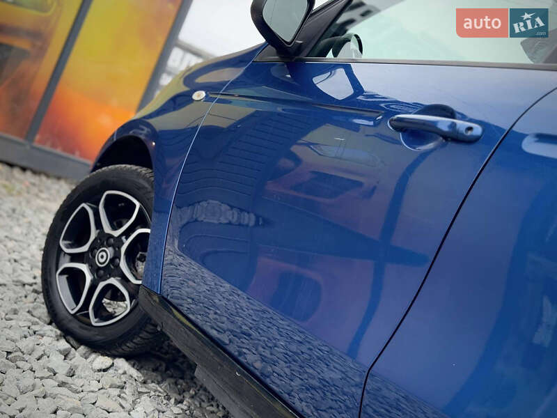 Хэтчбек Smart EQ Forfour 2017 в Стрые