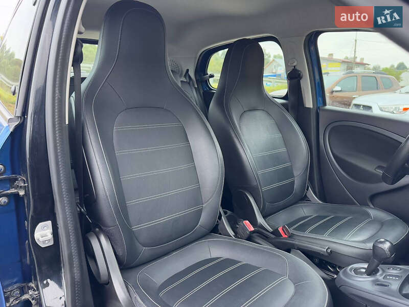 Хэтчбек Smart EQ Forfour 2017 в Стрые