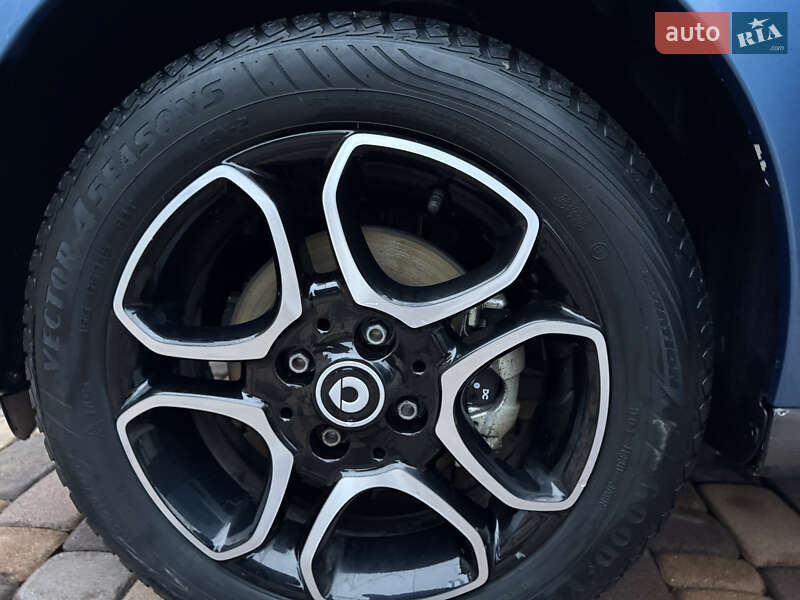 Хетчбек Smart EQ Forfour 2021 в Чернівцях