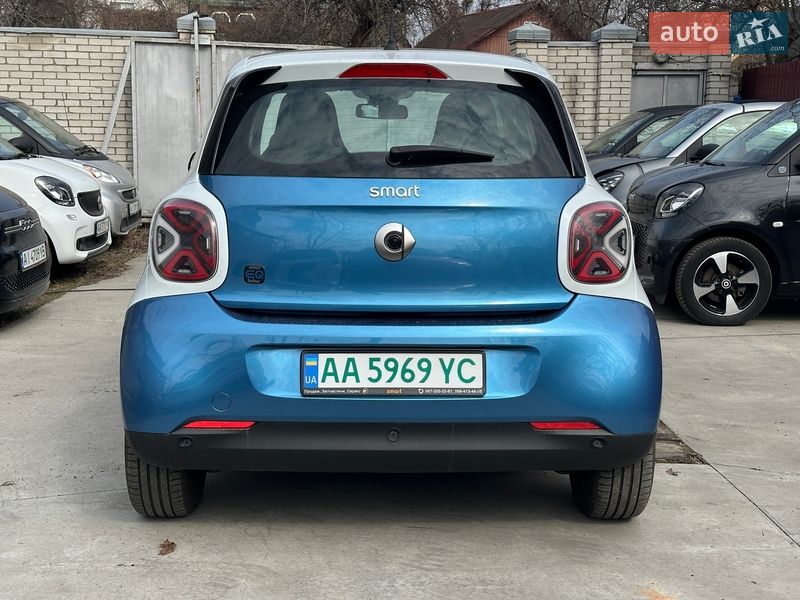 Хэтчбек Smart EQ Forfour 2021 в Киеве фото 6 Хэтчбек Smart EQ Forfour 2021 в Киеве