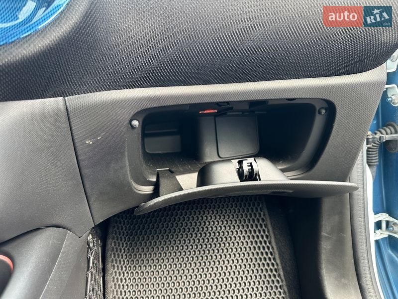 Хэтчбек Smart EQ Forfour 2021 в Киеве фото 27 Хэтчбек Smart EQ Forfour 2021 в Киеве