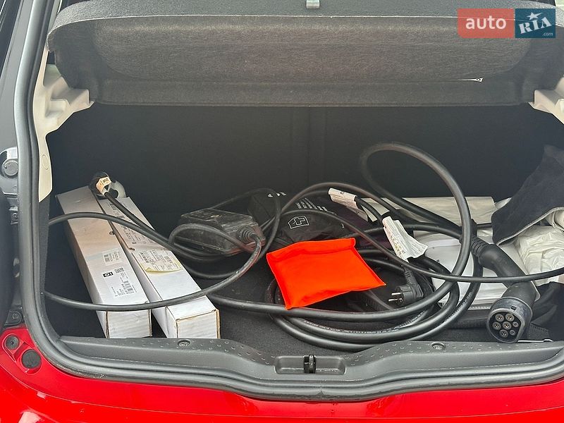 Хетчбек Smart EQ Forfour 2021 в Києві фото 28 Хетчбек Smart EQ Forfour 2021 в Києві