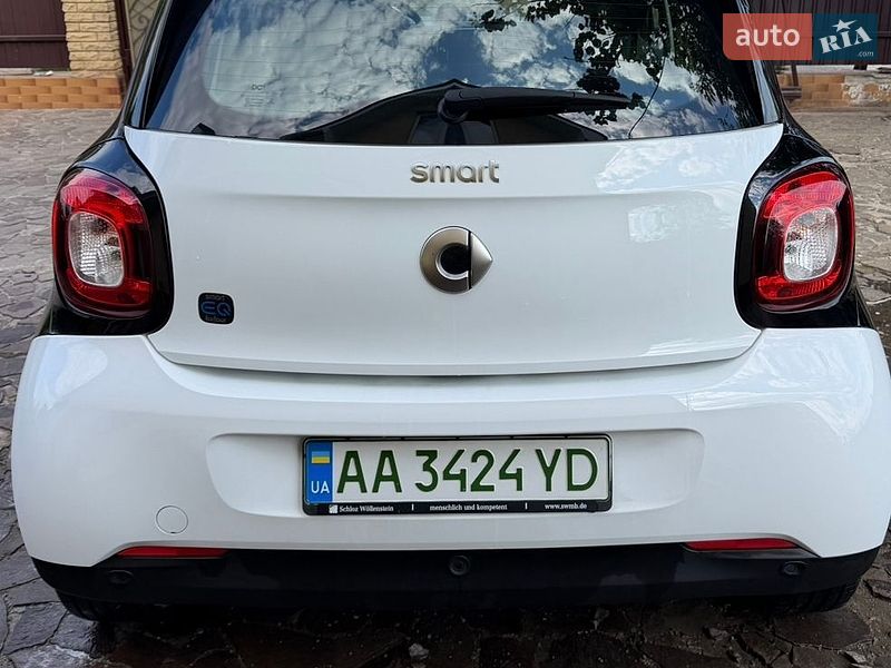 Хэтчбек Smart EQ Forfour 2021 в Киеве