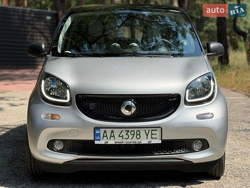 Хэтчбек Smart EQ Forfour 2019 в Киеве