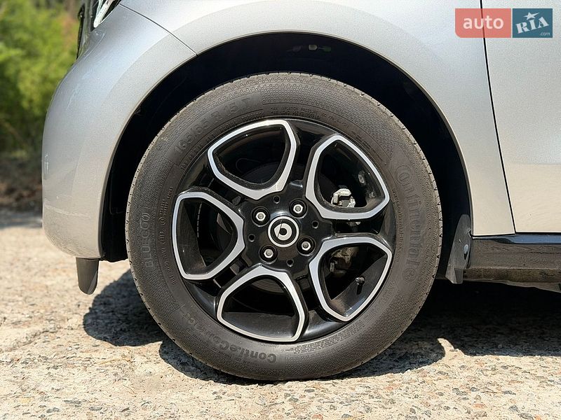 Хэтчбек Smart EQ Forfour 2019 в Киеве