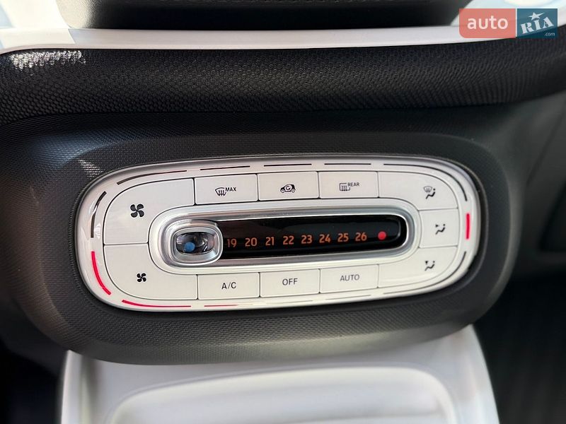 Хэтчбек Smart EQ Forfour 2019 в Киеве
