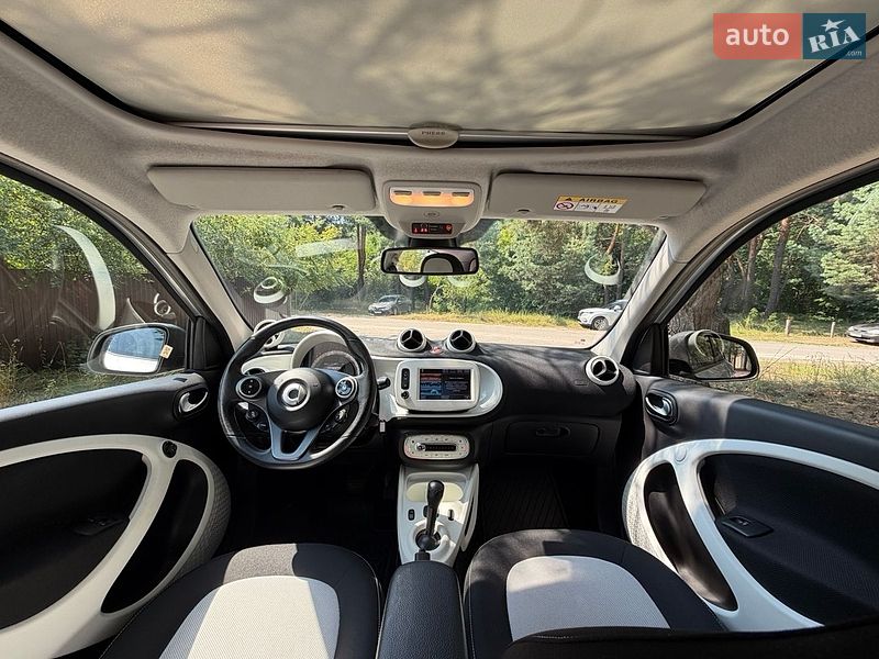 Хэтчбек Smart EQ Forfour 2019 в Киеве