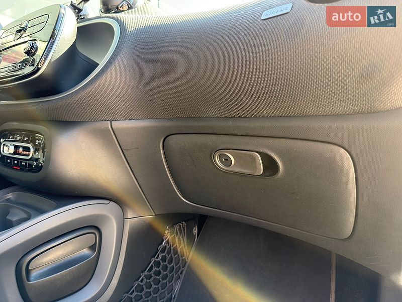 Хэтчбек Smart EQ Forfour 2019 в Киеве