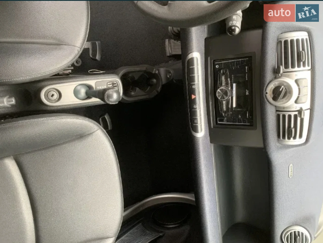 2015 Smart Fortwo - мініатюра 18