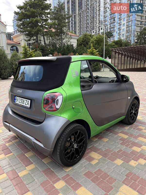Кабріолет Smart EQ Fortwo 2017 в Одесі фото 9 Кабріолет Smart EQ Fortwo 2017 в Одесі