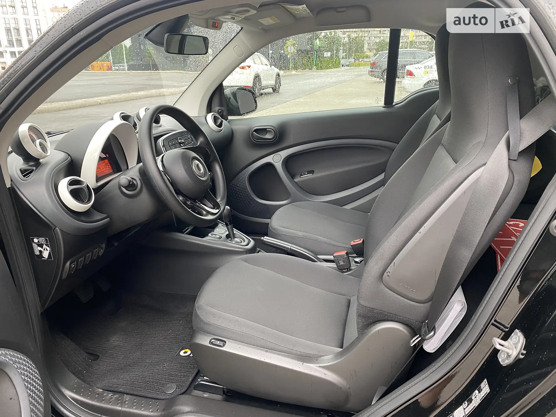 2020 Smart Fortwo - мініатюра 12