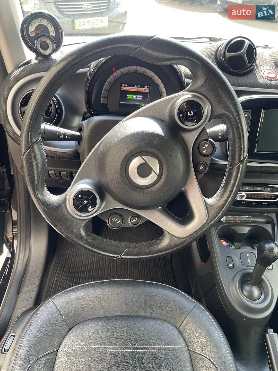 2018 Smart Fortwo - мініатюра 14