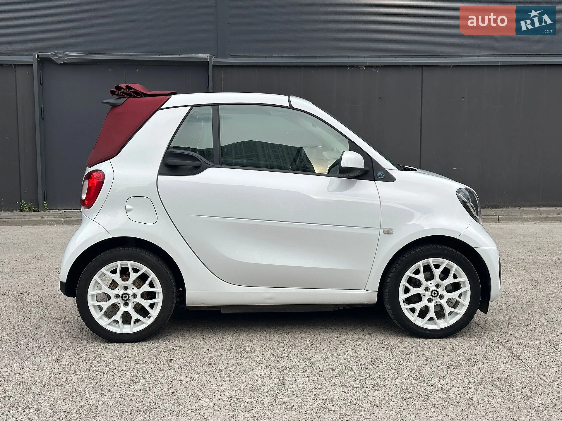 2020 Smart Fortwo - мініатюра 18