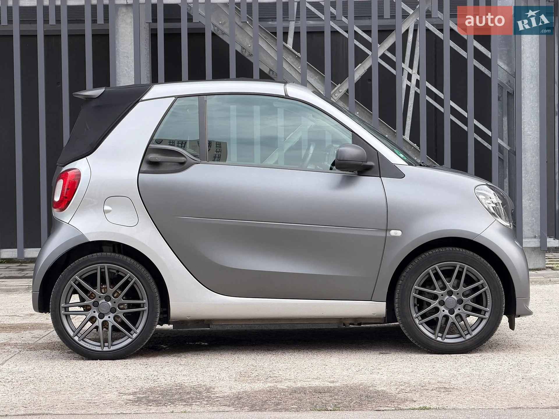 2018 Smart Fortwo - мініатюра 12