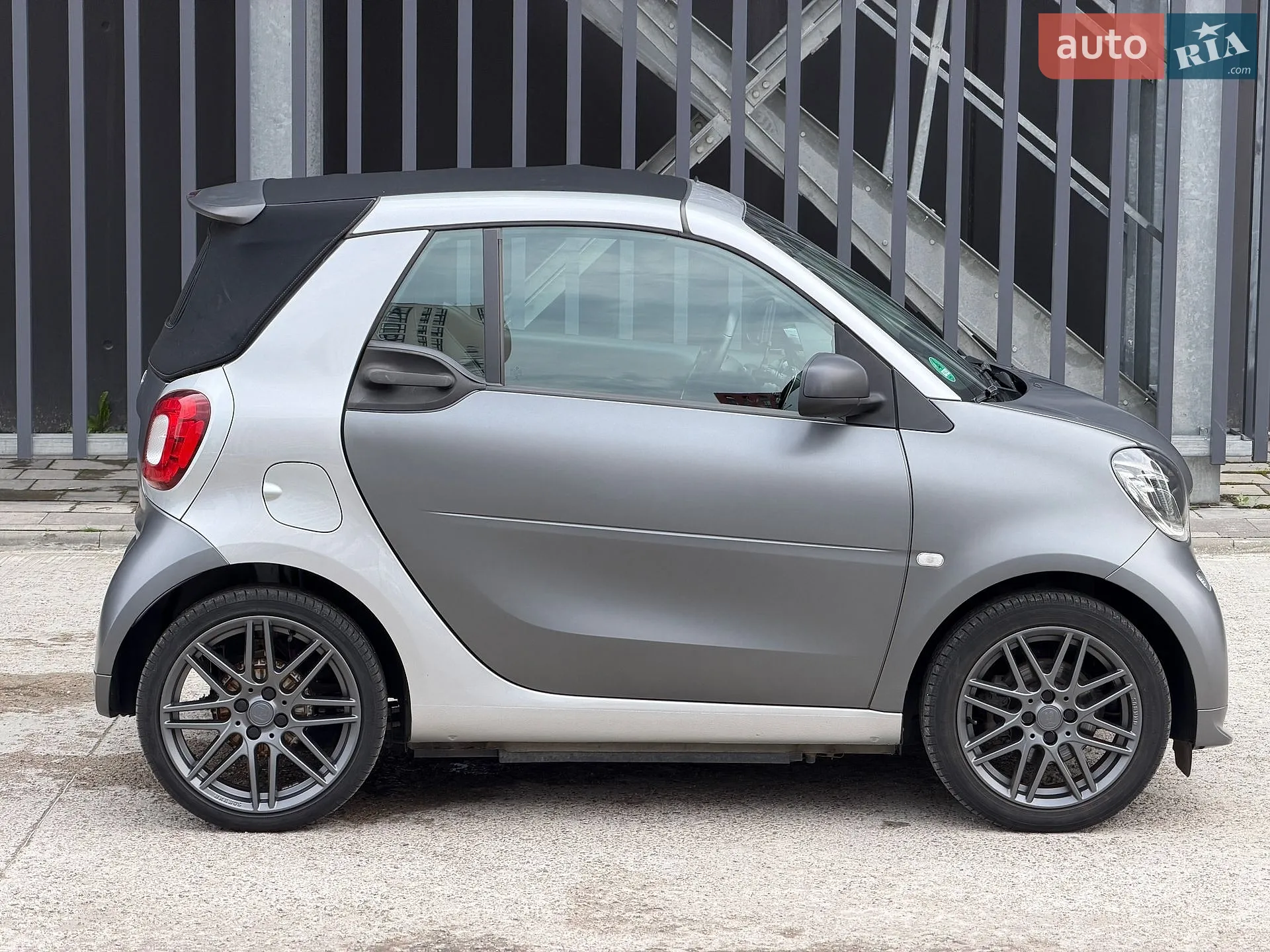 2018 Smart Fortwo - мініатюра 13