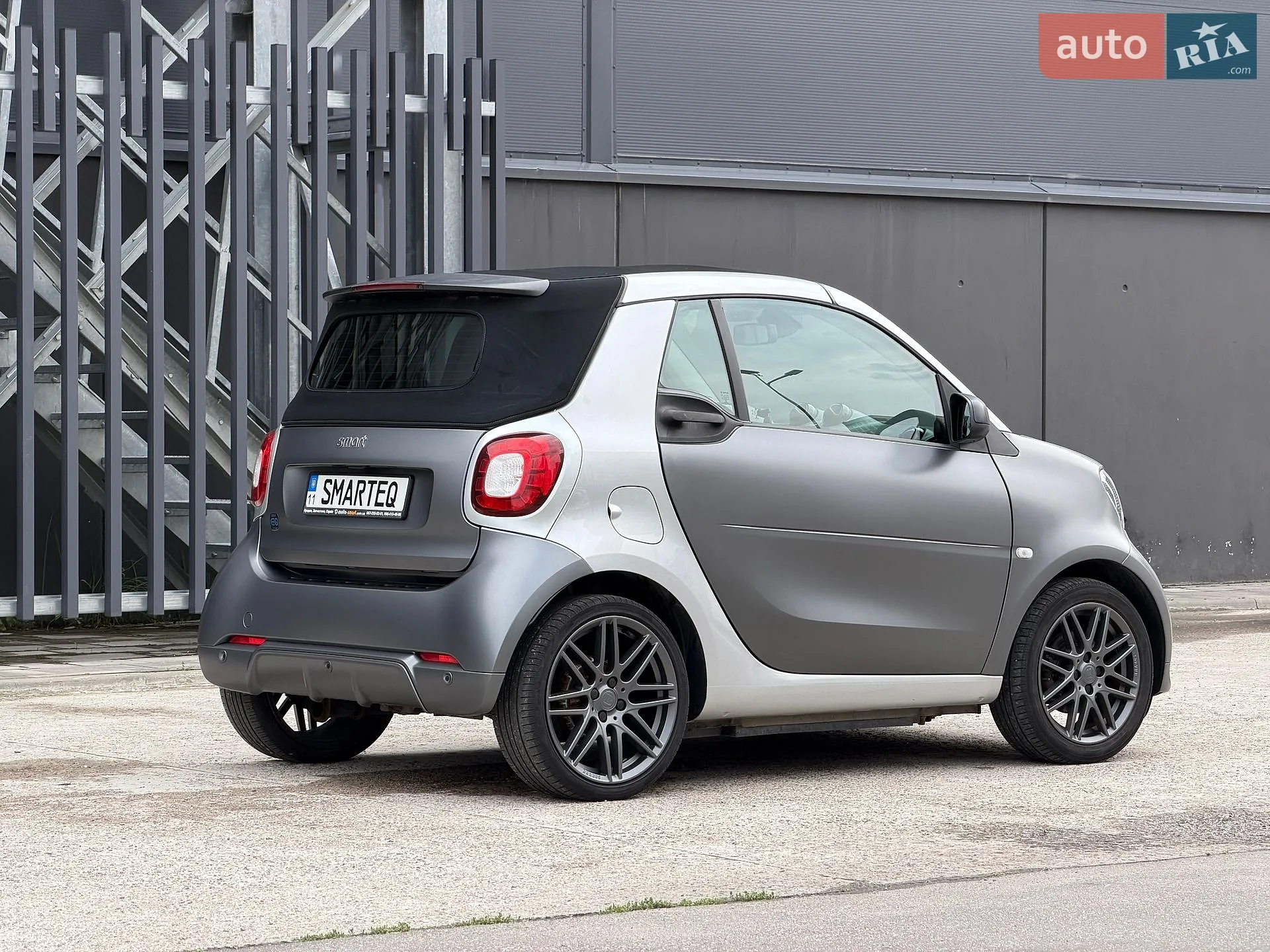 2018 Smart Fortwo - мініатюра 14