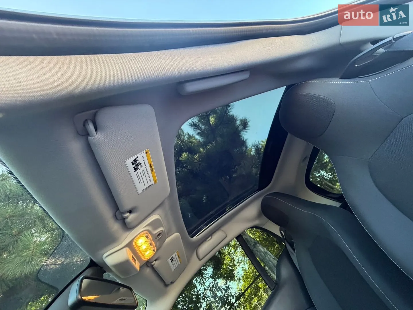 2019 Smart Fortwo - мініатюра 10
