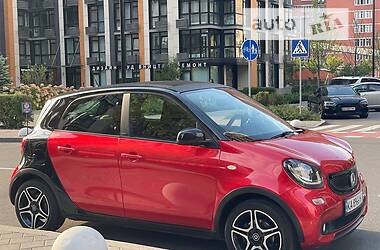 Хэтчбек Smart Forfour 2016 в Киеве