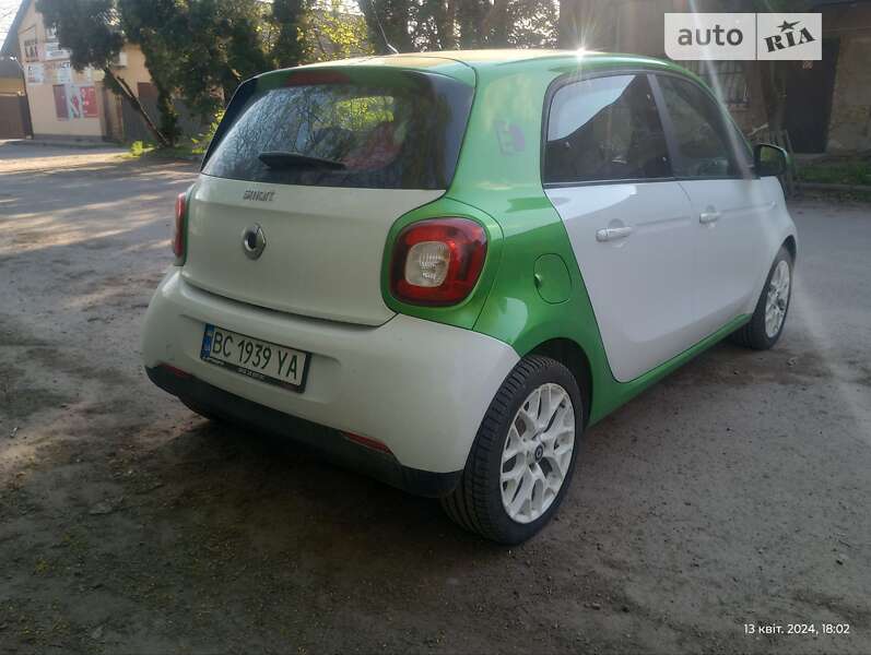 Хэтчбек Smart Forfour 2017 в Львове