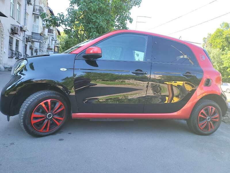 Хэтчбек Smart Forfour 2017 в Киеве