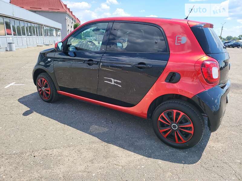 Хэтчбек Smart Forfour 2017 в Киеве