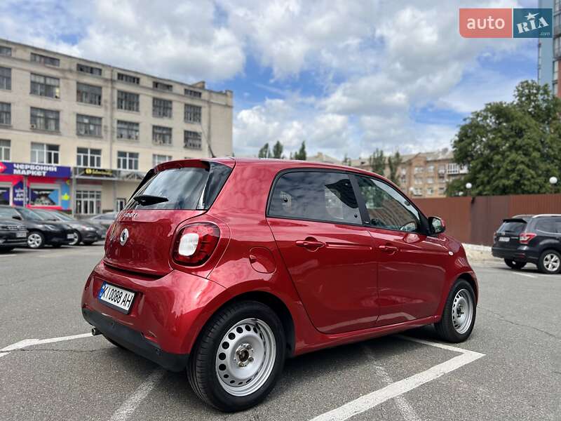 Хэтчбек Smart Forfour 2017 в Киеве