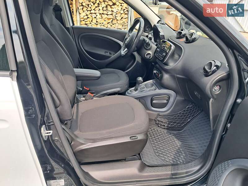 Хэтчбек Smart Forfour 2017 в Радехове
