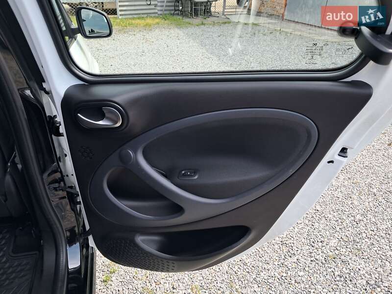 Хэтчбек Smart Forfour 2017 в Радехове