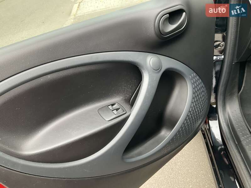 Хэтчбек Smart Forfour 2018 в Киеве фото 22 Хэтчбек Smart Forfour 2018 в Киеве