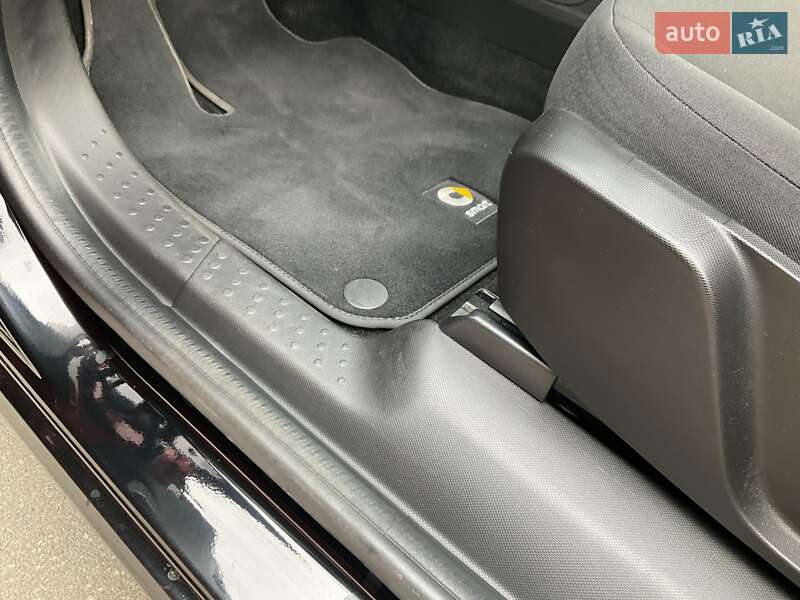 Хэтчбек Smart Forfour 2018 в Киеве фото 24 Хэтчбек Smart Forfour 2018 в Киеве