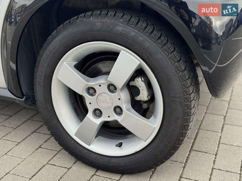 Хетчбек Smart Forfour 2004 в Калуші фото 8 Хетчбек Smart Forfour 2004 в Калуші