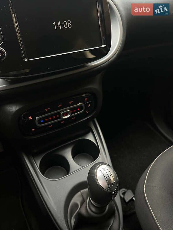 Хетчбек Smart Forfour 2017 в Києві фото 31 Хетчбек Smart Forfour 2017 в Києві