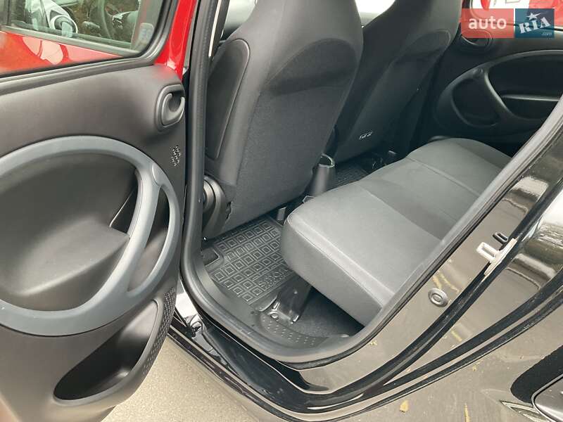 Хэтчбек Smart Forfour 2018 в Киеве