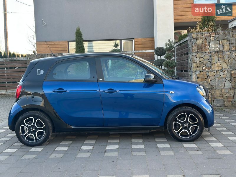 Хетчбек Smart Forfour 2017 в Стрию