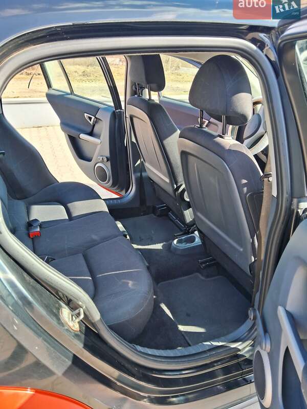Хэтчбек Smart Forfour 2004 в Воловце