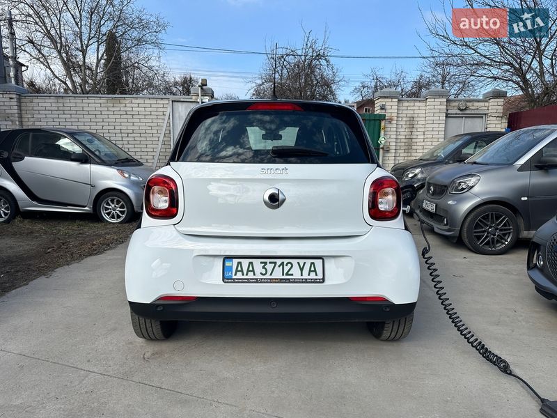 Хэтчбек Smart Forfour 2018 в Киеве
