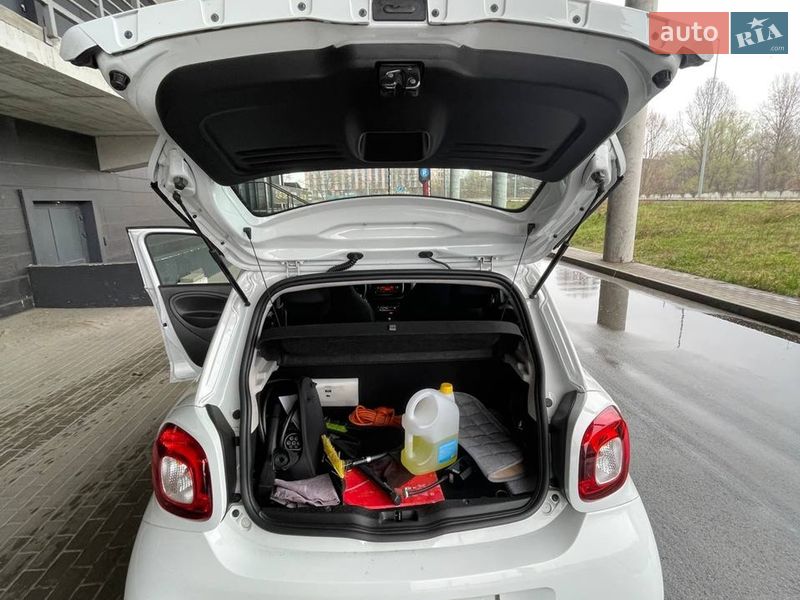 Хэтчбек Smart Forfour 2018 в Киеве