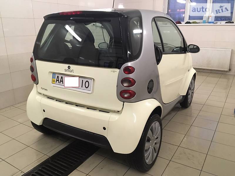 Хэтчбек Smart Fortwo 2005 в Киеве