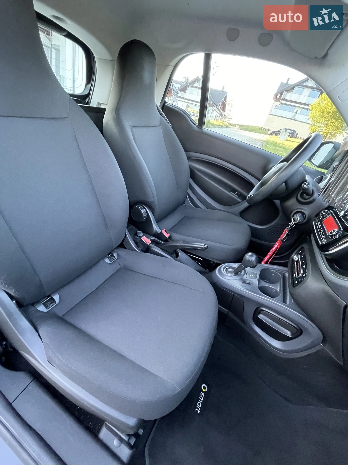 2015 Smart Fortwo - мініатюра 14