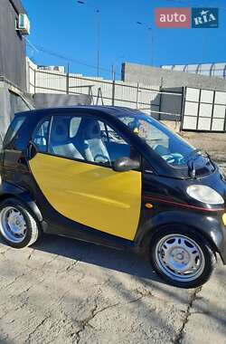 Хетчбек Smart Fortwo 2001 в Чернівцях