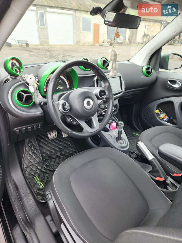 Купе Smart Fortwo 2017 в Доманевке