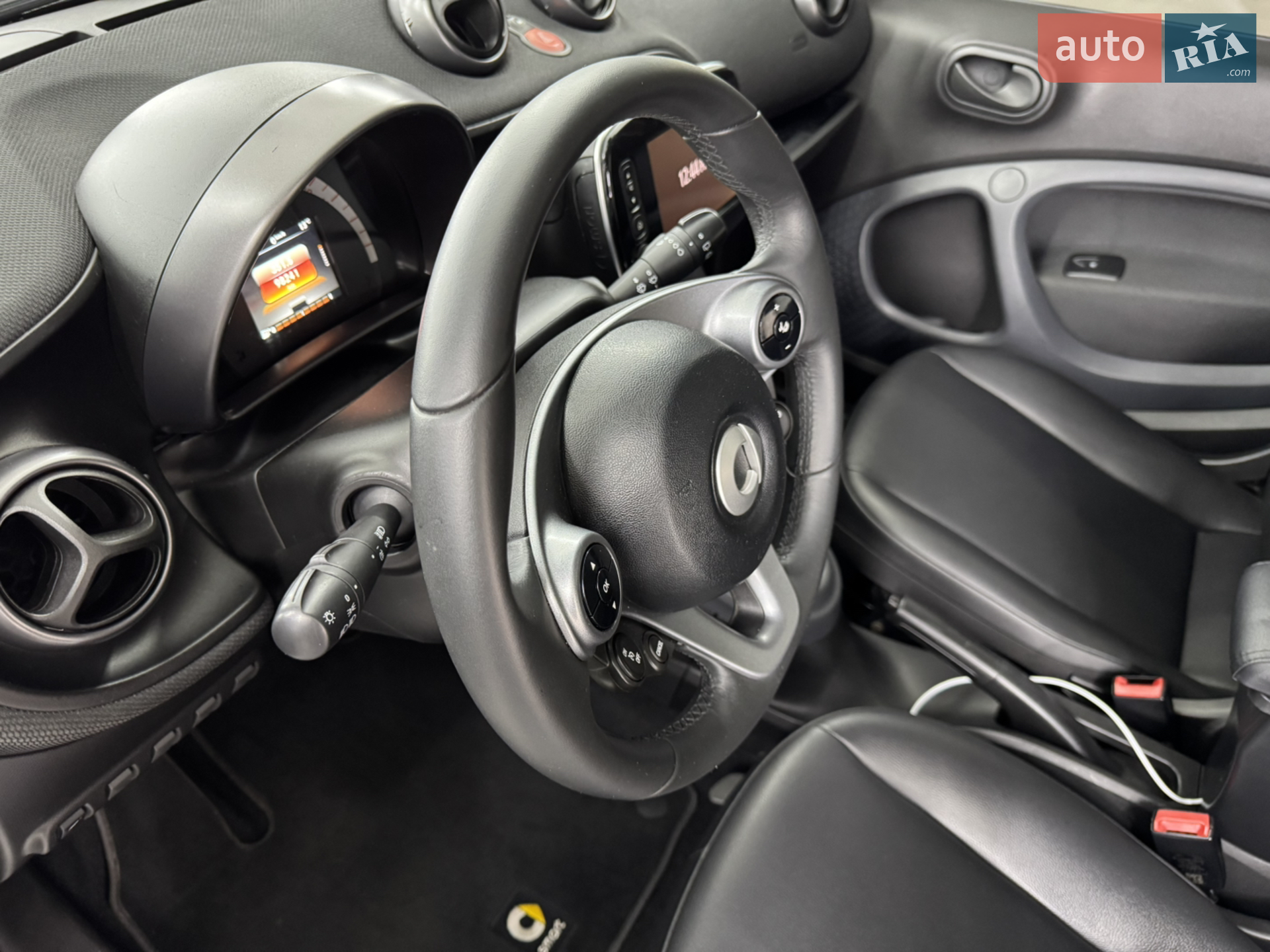2017 Smart Fortwo - мініатюра 17